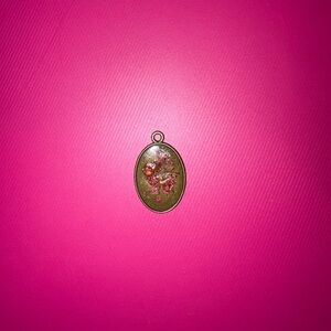 Elegant Gold and Pink Flower Pendant